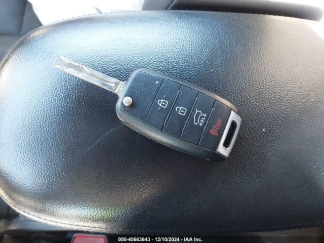 KNDJN2A27G7360756 KIA Soul !