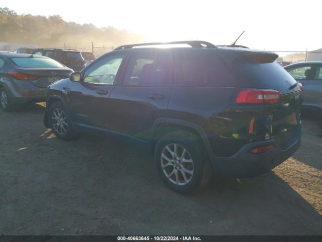1C4PJLAB2FW701044 Jeep Cherokee Sport