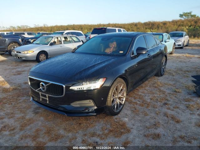 LVY982AKXJP005249 Volvo S90 T5 Momentum