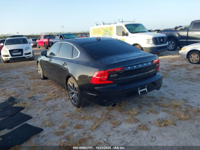 LVY982AKXJP005249 Volvo S90 T5 Momentum