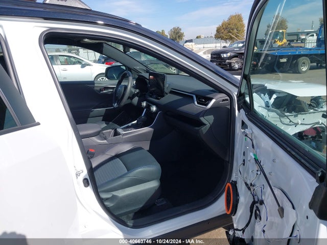 4T3E6RFV2PU119895 Toyota Rav4 Hybrid Xse