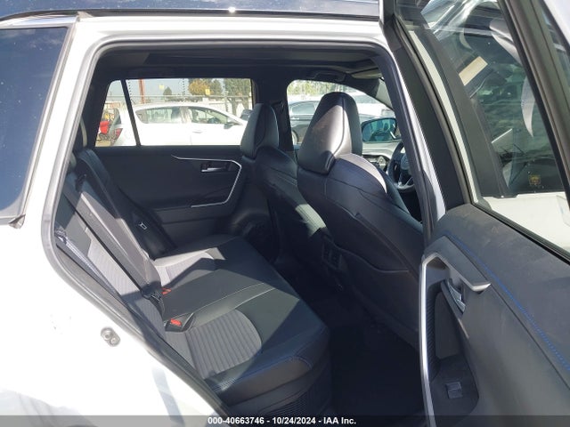 4T3E6RFV2PU119895 Toyota Rav4 Hybrid Xse