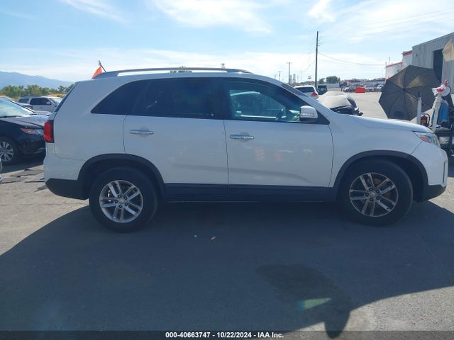 KIA SORENTO LX 2015 5XYKT3A69FG643535 Image 13