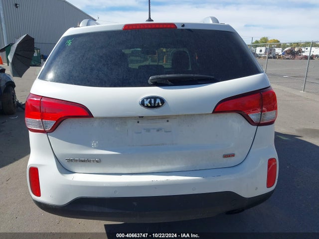 KIA SORENTO LX 2015 5XYKT3A69FG643535 Image 16