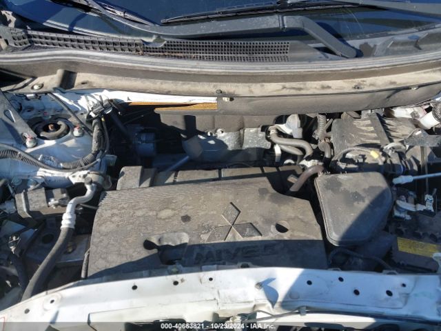 JA4AD2A30KZ055568 Mitsubishi Outlander Es