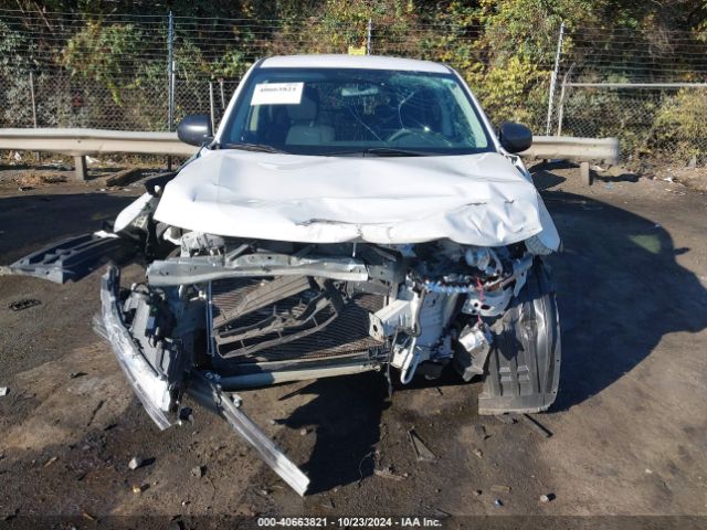 JA4AD2A30KZ055568 Mitsubishi Outlander Es