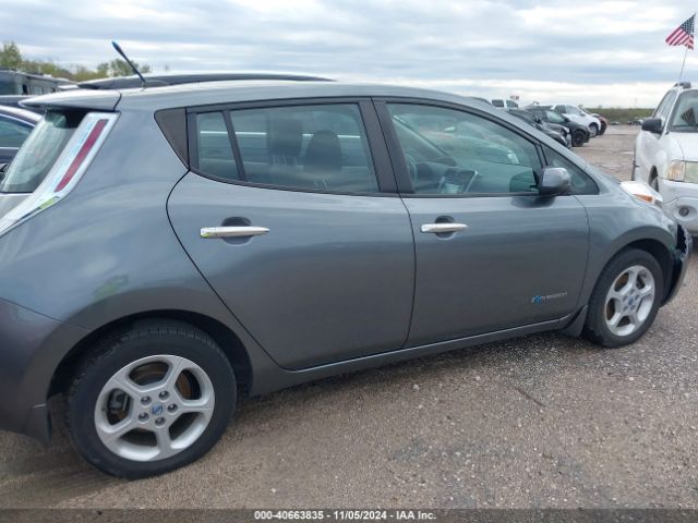 1N4AZ0CP9EC334297 Nissan LEAF SV