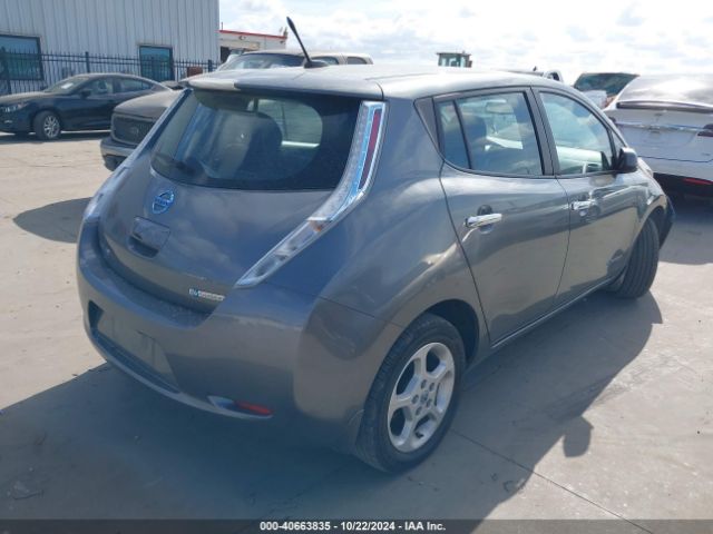 1N4AZ0CP9EC334297 Nissan LEAF SV