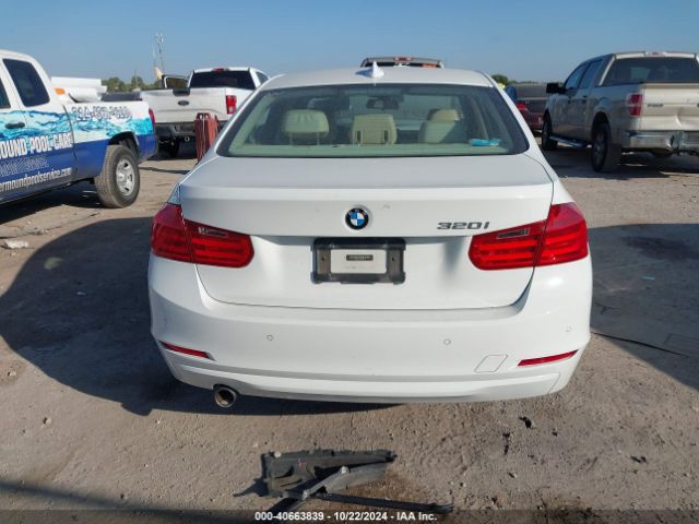 WBA3B1C55EP678775 BMW 320i