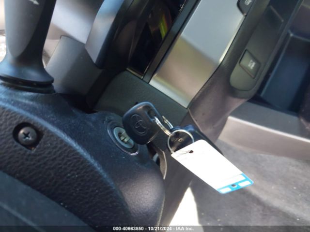 5TFAX5GN1GX057419 Toyota Tacoma Sr