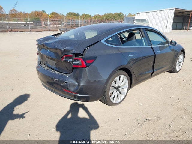 2018 TESLA MODEL 3 5YJ3E1EA1JF019973 Photo 3