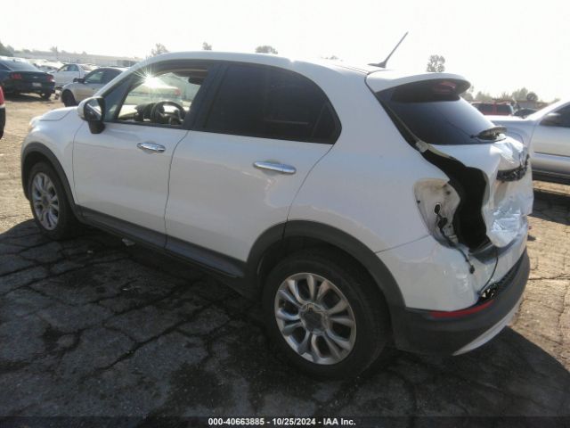 2016 FIAT 500X ZFBCFXBT3GP439063 Photo 2