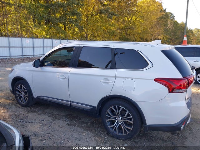 Mitsubishi Outlander Sel 2018 JA4AD3A35JZ033991 Image 14
