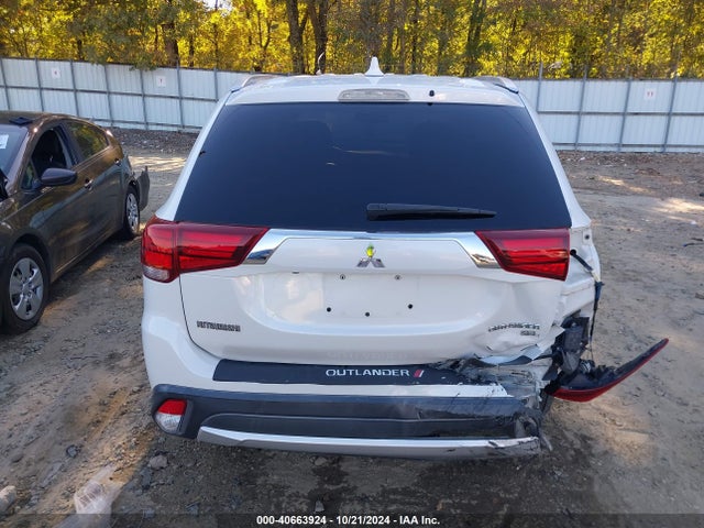 Mitsubishi Outlander Sel 2018 JA4AD3A35JZ033991 Image 16