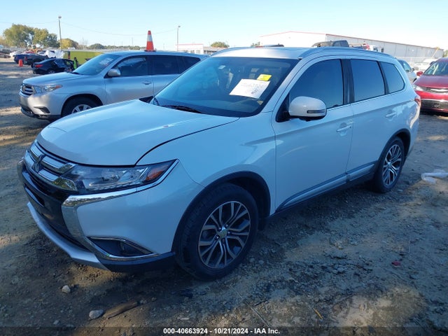 2018 MITSUBISHI OUTLANDER JA4AD3A35JZ033991 Photo 1