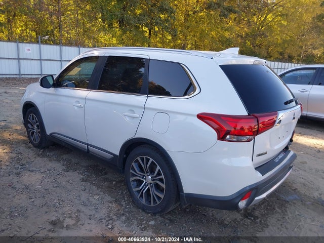 2018 MITSUBISHI OUTLANDER JA4AD3A35JZ033991 Photo 2