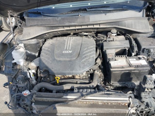 5XYPKDA5XGG121018 KIA Sorento 3.3l Sx