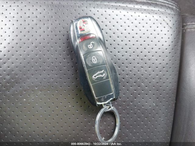 2012 PORSCHE CAYENNE WP1AA2A28CLA11570 Photo 10