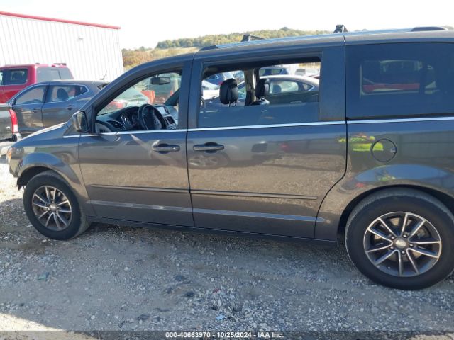 2C4RDGCG6HR760819 Dodge Grand Caravan Sxt