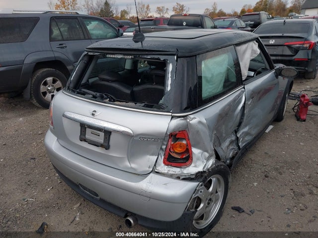 2009 MINI COOPER WMWMF33549TU74843 Photo 5