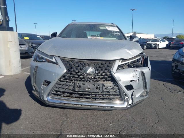 JTHY3JBH3K2005802 Lexus UX 200