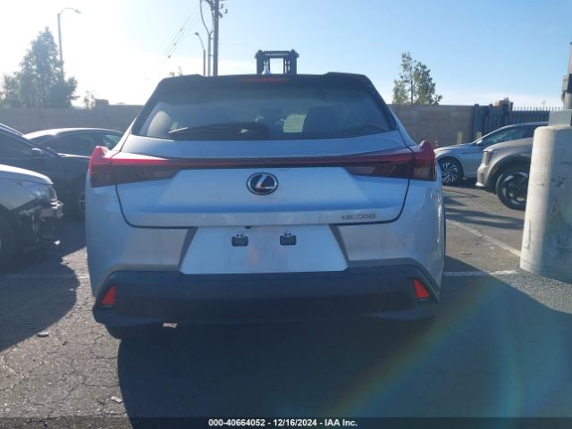 JTHY3JBH3K2005802 Lexus UX 200