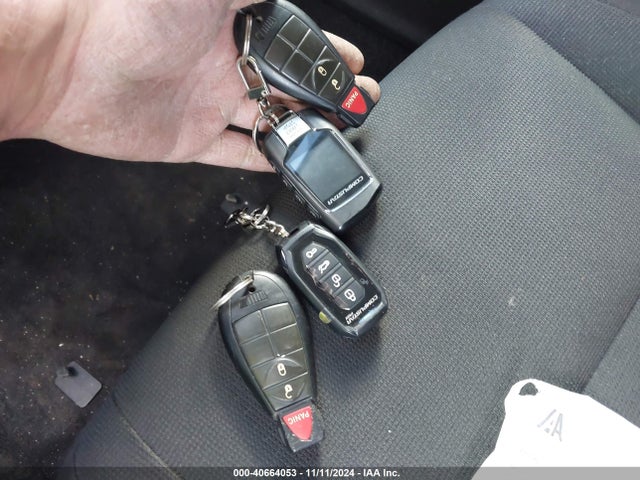 40664053 :رقم المزاد ، 1D4RE2GG9BC674823 vin ، 2011 Dodge Durango Express مزاد بيع