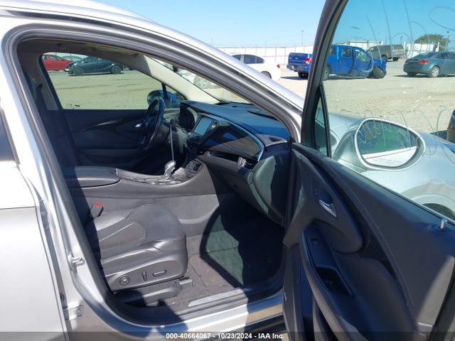 LRBFXESX8GD217861 Buick Envision Premium I