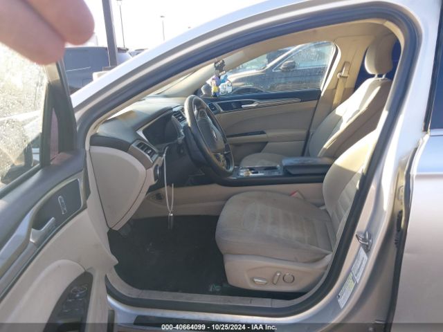 3FA6P0H76HR160098 Ford FUSION SE