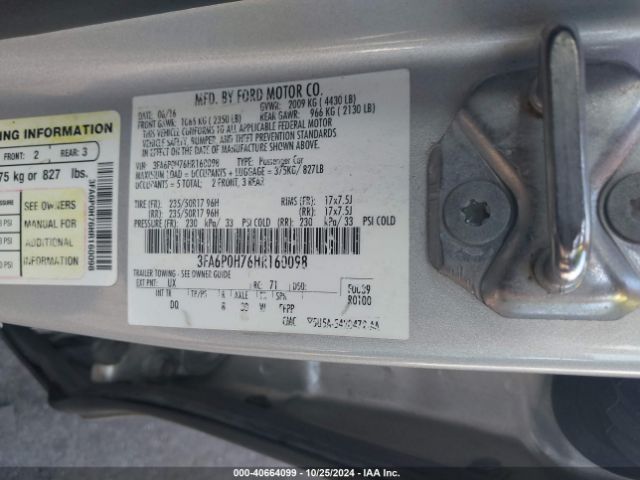 3FA6P0H76HR160098 Ford FUSION SE