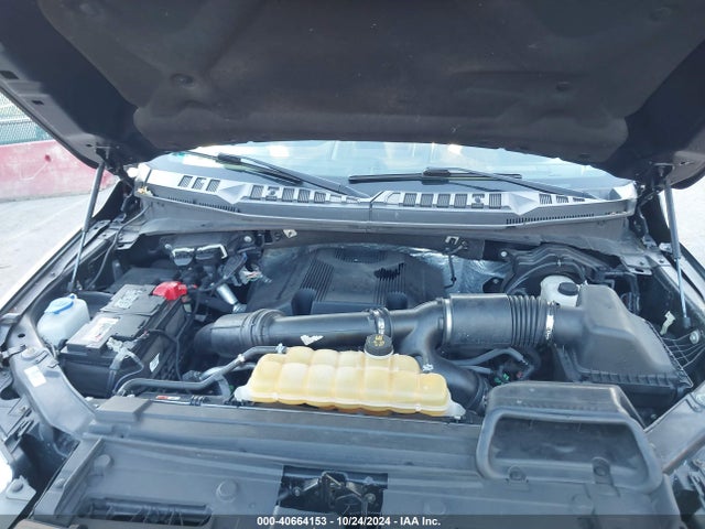Ford F-150 Lariat 2017 1FTEW1EG2HFA00669 Image 10