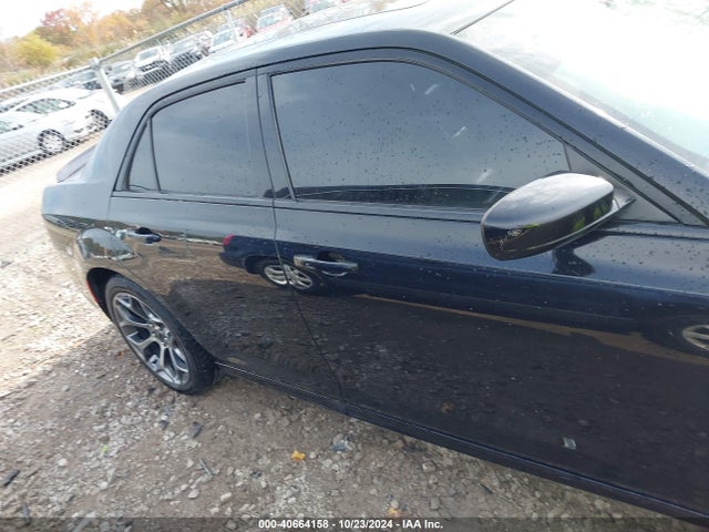 Chrysler 300 S 2017 2C3CCABT2HH655435 Image 13