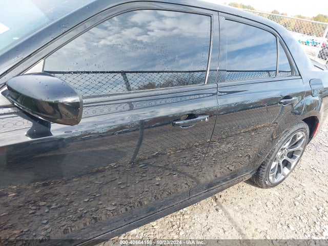 2C3CCABT2HH655435 Chrysler 300 S