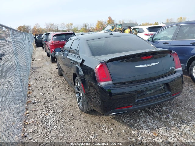 Chrysler 300 S 2017 2C3CCABT2HH655435 Image 3