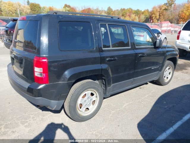 1C4NJPBA1GD810628 Jeep Patriot Sport
