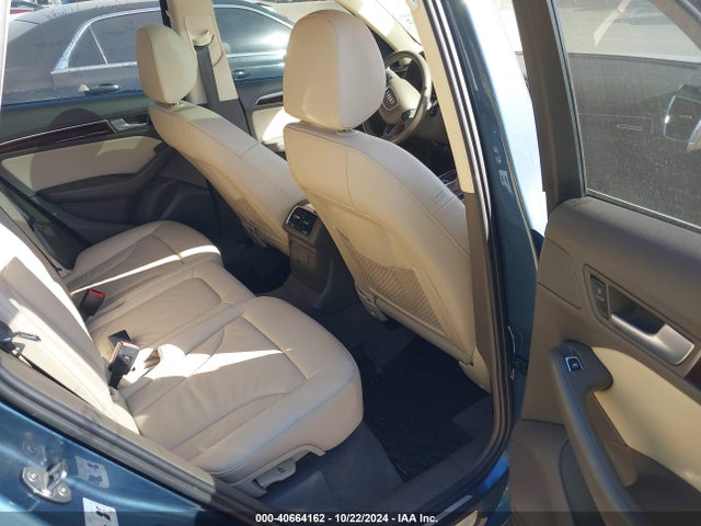 Audi Q5 2.0t Premium 2015 WA1LFAFPXFA092432 Image 8