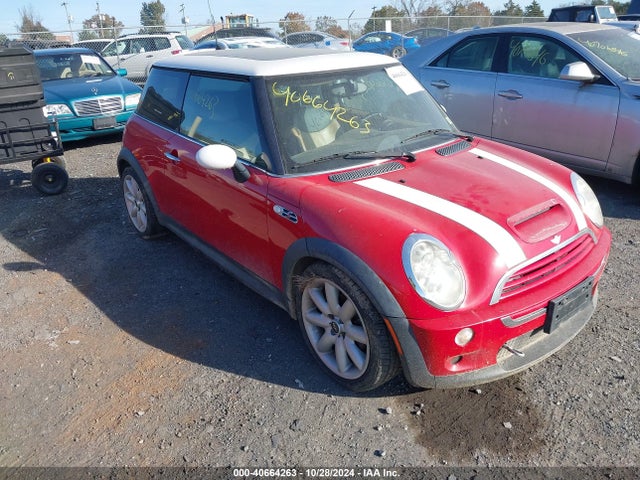 2005 MINI COOPER S WMWRE33575TG97934 Photo 0