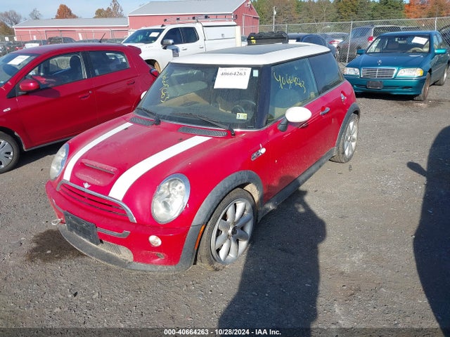 2005 MINI COOPER S WMWRE33575TG97934 Photo 1