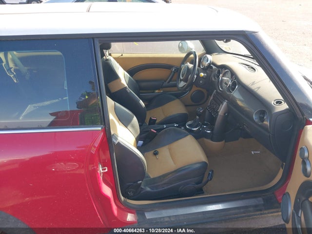 2005 MINI COOPER S WMWRE33575TG97934 Photo 4