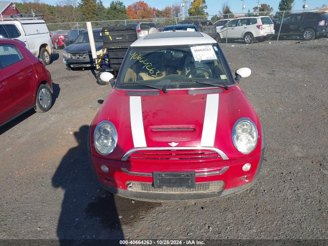 2005 MINI COOPER S WMWRE33575TG97934 Photo 5