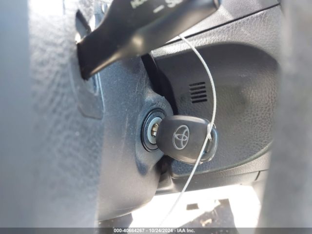 5YFBURHE0JP847111 Toyota COROLLA LE