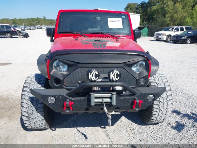 1C4BJWEG3GL298180 Jeep Wrangler Unlimited Sahara