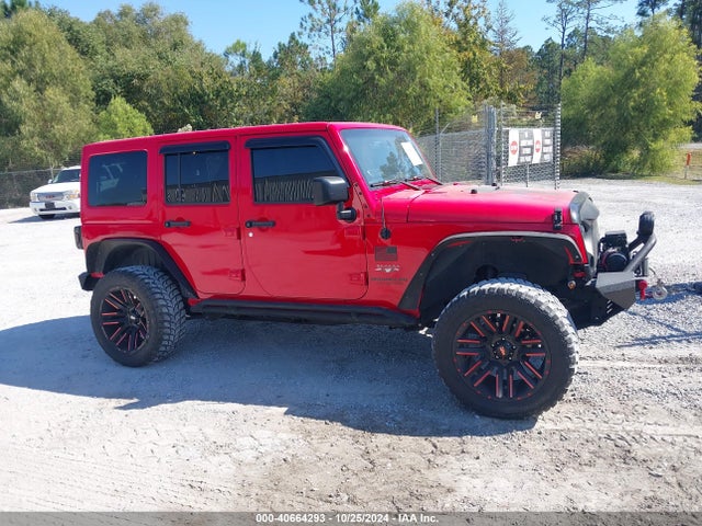 1C4BJWEG3GL298180 Jeep Wrangler Unlimited Sahara