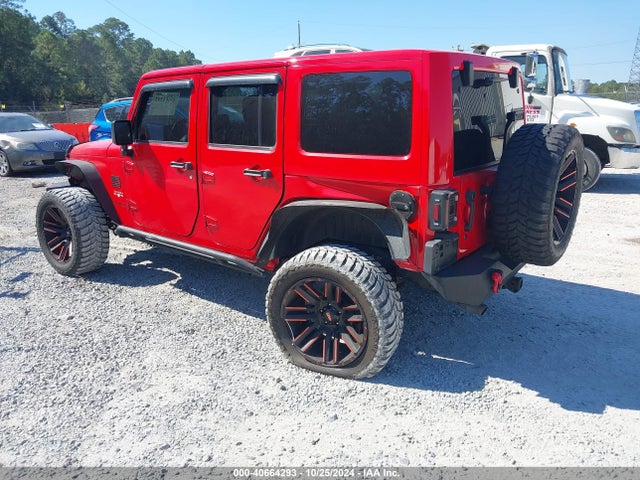 1C4BJWEG3GL298180 Jeep Wrangler Unlimited Sahara