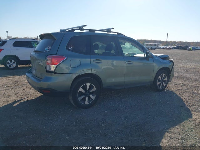 Subaru Forester 2.5i Premium 2017 JF2SJAEC7HH403602 Image 4