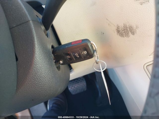 WVGAV3AX9EW044291 Volkswagen TIGUAN SE