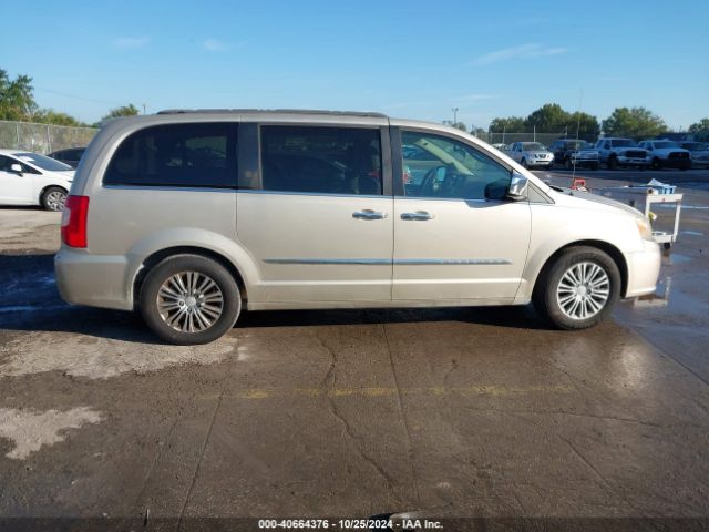 2C4RC1CG0ER116082 Chrysler Town & Country Touring-l