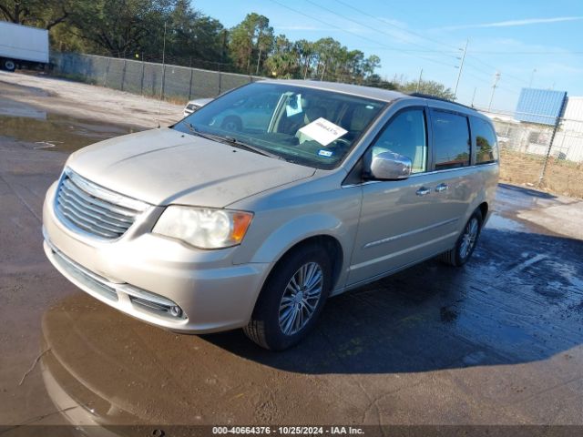 2C4RC1CG0ER116082 Chrysler Town & Country Touring-l