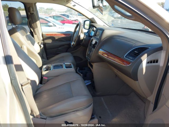 2C4RC1CG0ER116082 Chrysler Town & Country Touring-l