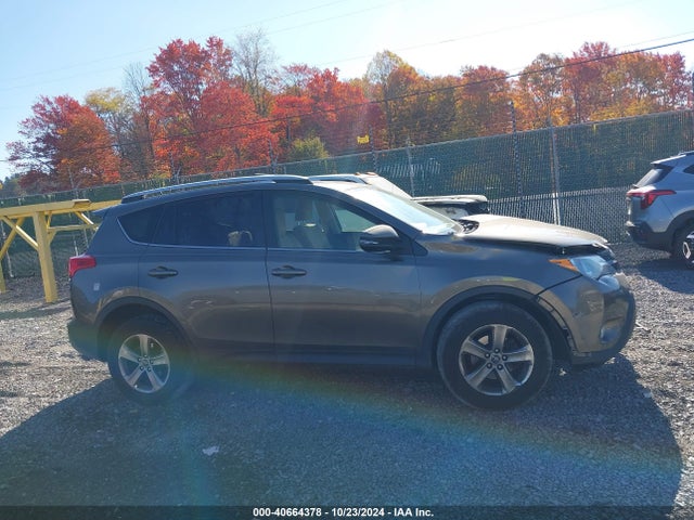 Toyota Rav4 Xle 2015 JTMRFREV7FD155077 Image 13